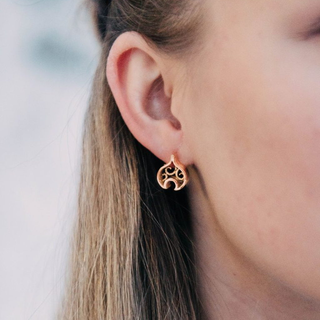 Model wearing Linn Sigrid Bratland  - Geometric Gold Designer Earrings on IndieFaves