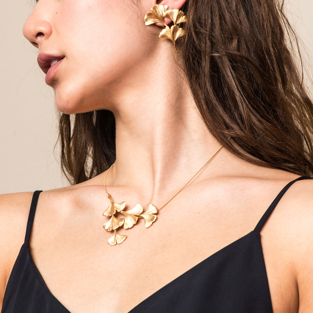 Model wearing Mara Soriano - Gingko Designer Necklace Gold vermeil on IndieFaves