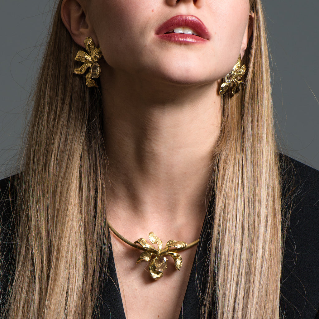 Model wearing Mara Soriano - Natsu Designer Choker with Rutilated Quartz on IndieFaves